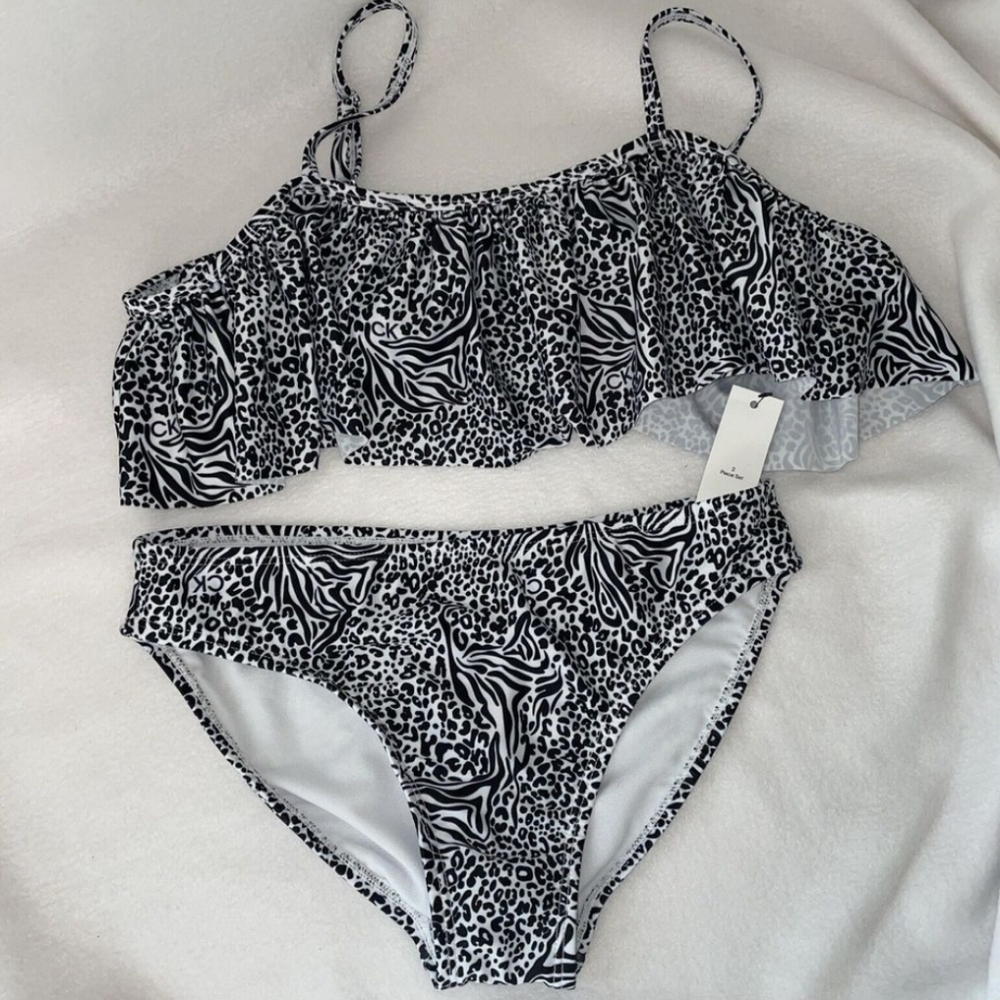 Calvin Kein 2 piece Bikini Brand new
